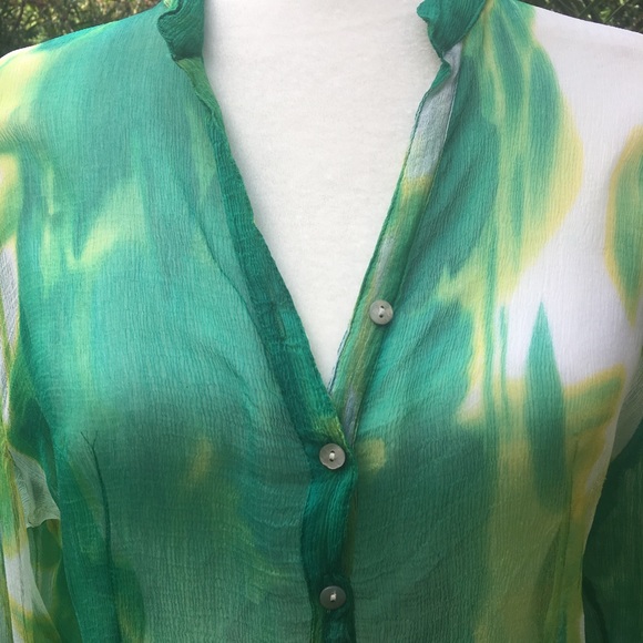 Beautiful 💯 rayon crepe chiffon tunic - Picture 2 of 6